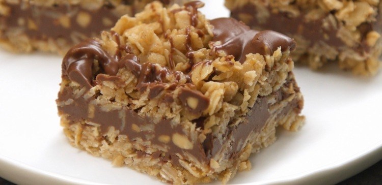 No Bake Chocolate Oat Bars