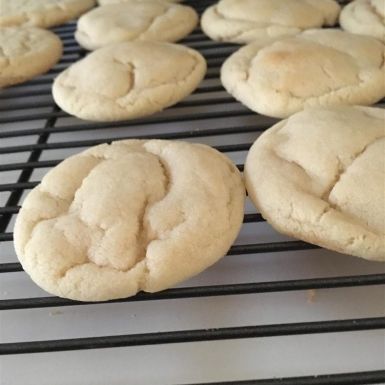 Easy Sugar Cookies Recipe