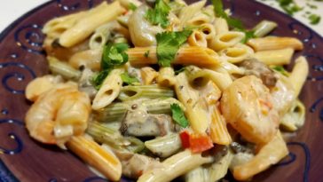 Peppered Shrimp & Pasta with Alfredo Sauce Recipe