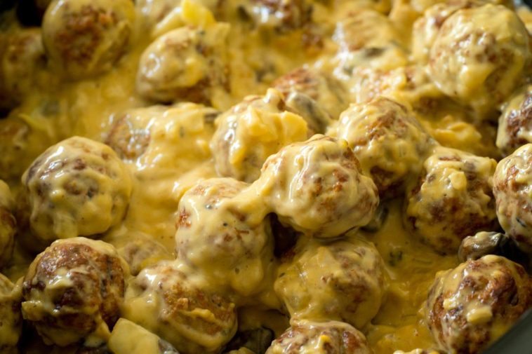 Slow Cooker Cheesy Mushroom Meatballs Recipe