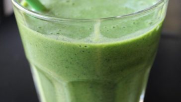 Kale and Banana Smoothie Recipe