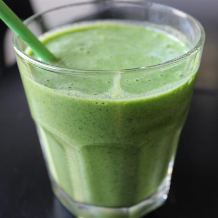 Kale and Banana Smoothie Recipe