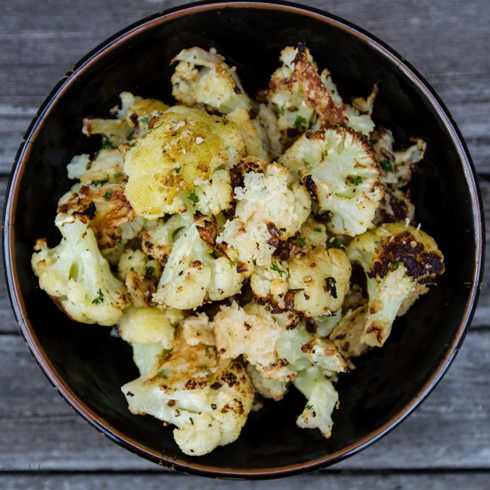 Roasted Garlic Cauliflower Recipe - Recipes A to Z
