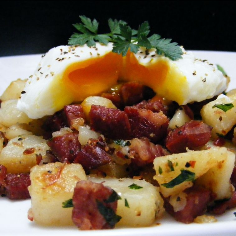 St. Patrick's Day : Deluxe Corned Beef Hash Recipe