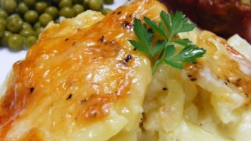 Rich and Creamy Potatoes Au Gratin Recipe