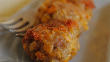 Sausage Balls christmas Recipe - These are so yummy! My family makes every Christmas morning. #sausage #sausagerecipe #sausagerecipes #sausageballs #sausageballsrecipe #christmas #christmasrecipe #christmasrecipes