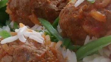 Slow Cooker Porcupine Meatballs With Peppers Recipe