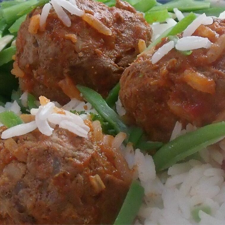 Slow Cooker Porcupine Meatballs With Peppers Recipe