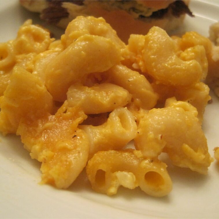 Yummy Baked Mac and Cheese Recipe