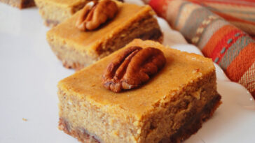 Perfect Pumpkin Cheesecake Bars Recipe