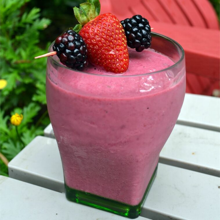 Raspberry Blackberry Smoothie Recipe