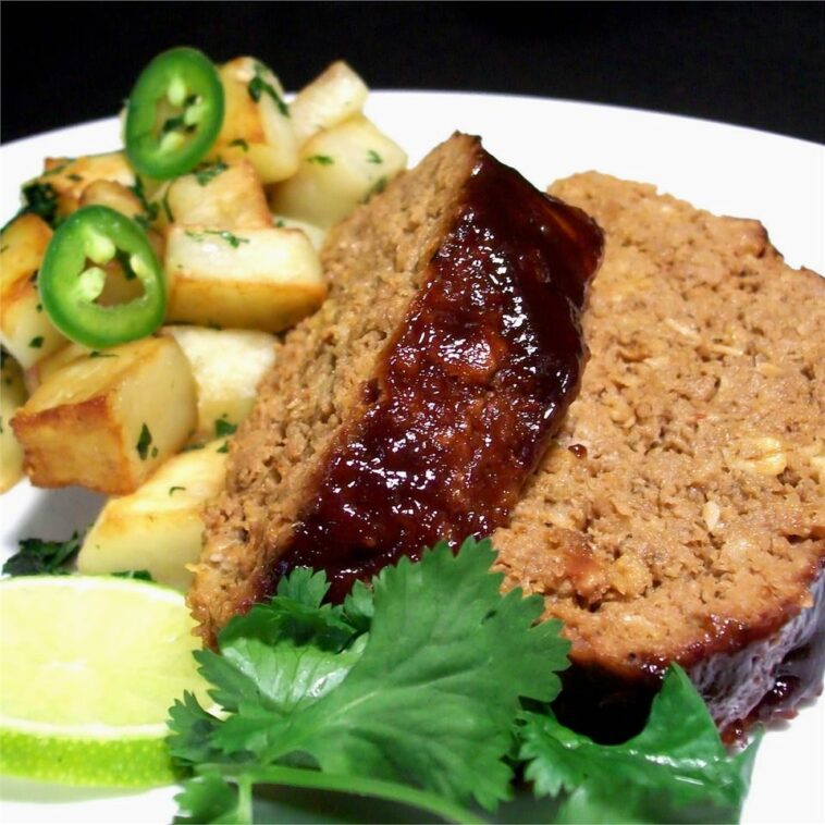 Smokey Chipotle Meatloaf Recipe