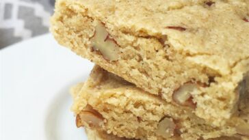 Pecan Cardamom Bar Cookies Recipe