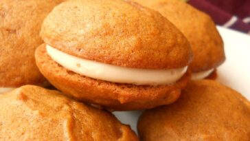 Pumpkin Whoopie Pies Recipe