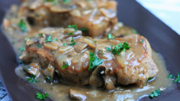 Southern Smothered Pork Chops in Brown Gravy Recipe