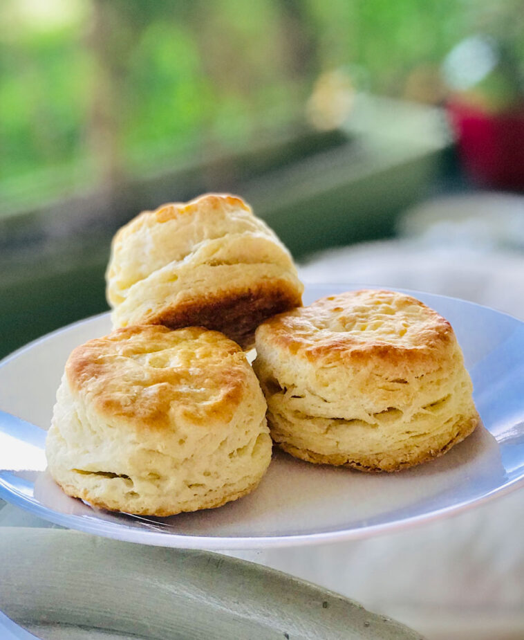 Yummy Buttermilk Biscuits Recipe