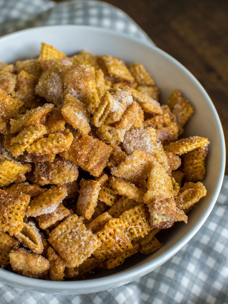 Easy Churro Chex Mix Recipe